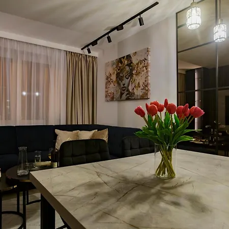 Apartament Long Gardens Gold Premium Old Town