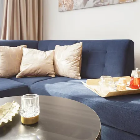 Long Gardens Gold Premium Old Town