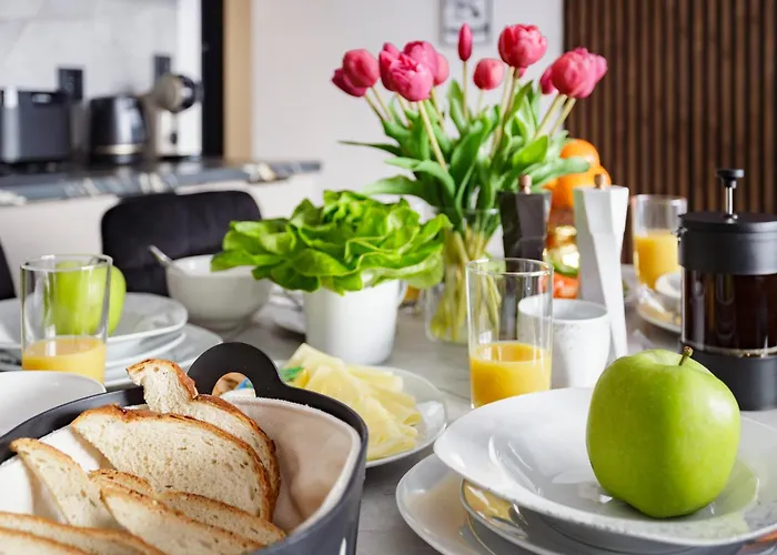 Long Gardens Gold Premium Old Town